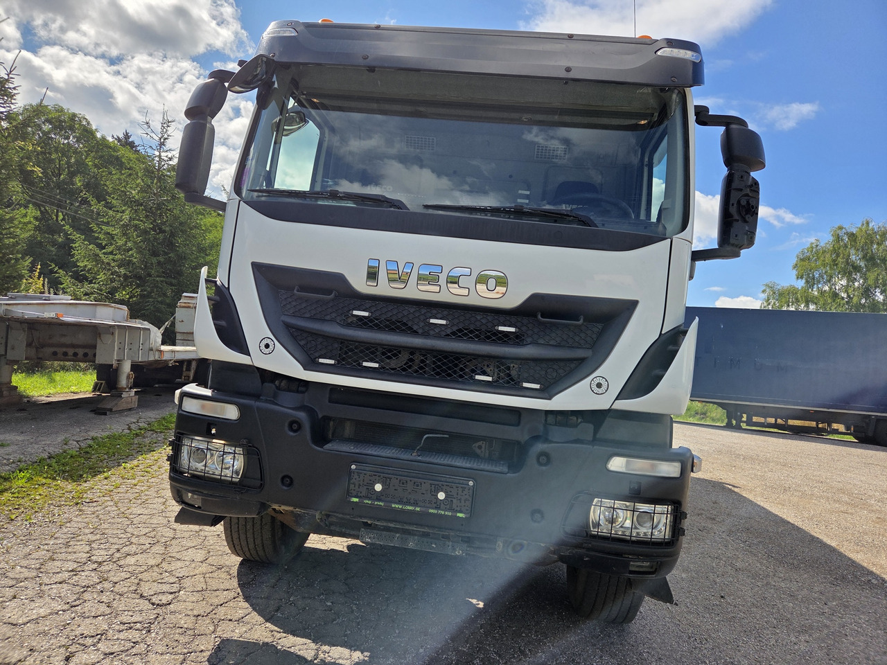 IVECO TRAKKER 500 8x4 EURO6 Bordmatik - Самосвал: фото 2 IVECO TRAKKER 500 8x4 EURO6 Bordmatik - Самосвал: фото 2