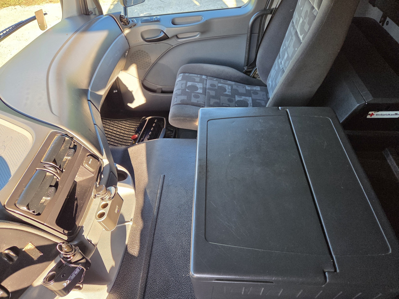 MERCEDES-BENZ - Грузовик-шасси: фото 4 MERCEDES-BENZ - Грузовик-шасси: фото 4