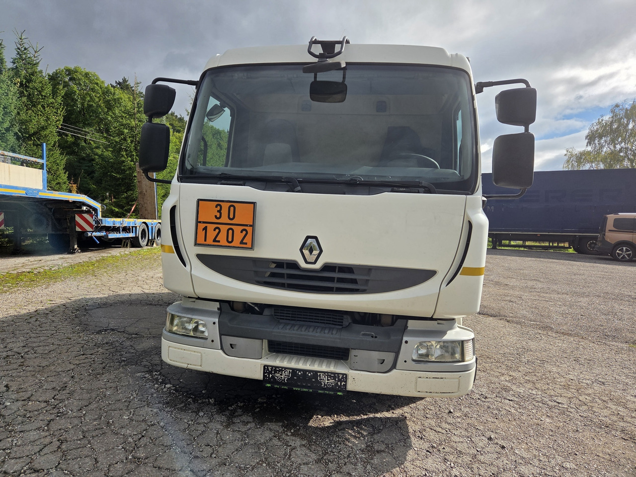 RENAULT MIDLUM 180.10 diesel tanker + dispensing + print - Грузовик-цистерна: фото 2 RENAULT MIDLUM 180.10 diesel tanker + dispensing + print - Грузовик-цистерна: фото 2