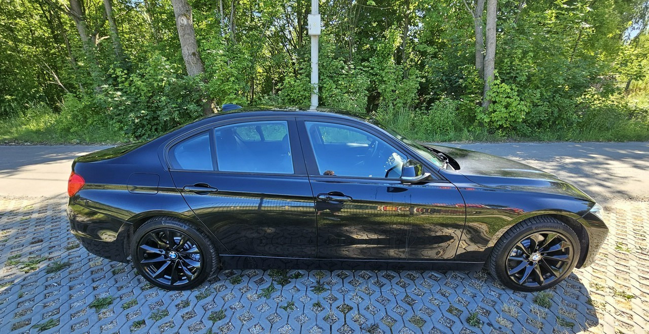 BMW SERIA 3 V (F30/F31/F34) BMW SERIA 3 BMW 330D xDrive ładny stan 4x4 sedan - Седан: фото 5 BMW SERIA 3 V (F30/F31/F34) BMW SERIA 3 BMW 330D xDrive ładny stan 4x4 sedan - Седан: фото 5
