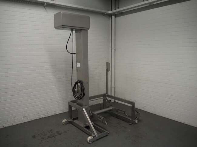 Carsoe mobile lifter HKV200 - Пищевое оборудование: фото 1 Carsoe mobile lifter HKV200 - Пищевое оборудование: фото 1