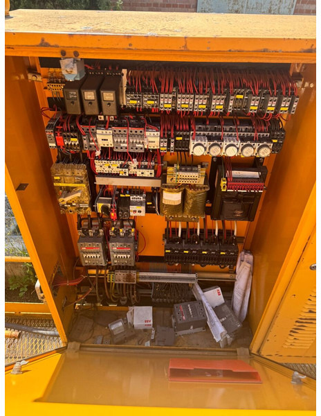 Liebherr 112EC-H, 1993yom, 43m HuH - Башенный кран: фото 4 Liebherr 112EC-H, 1993yom, 43m HuH - Башенный кран: фото 4