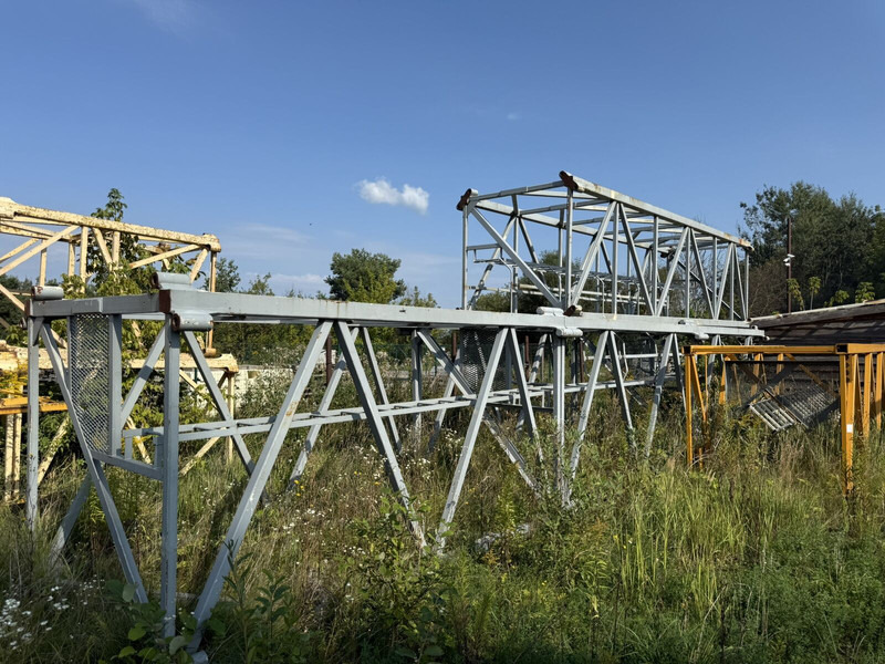Liebherr 80HC 120HC 170HC towers + 120HC undercarriage - Башенный кран: фото 4 Liebherr 80HC 120HC 170HC towers + 120HC undercarriage - Башенный кран: фото 4