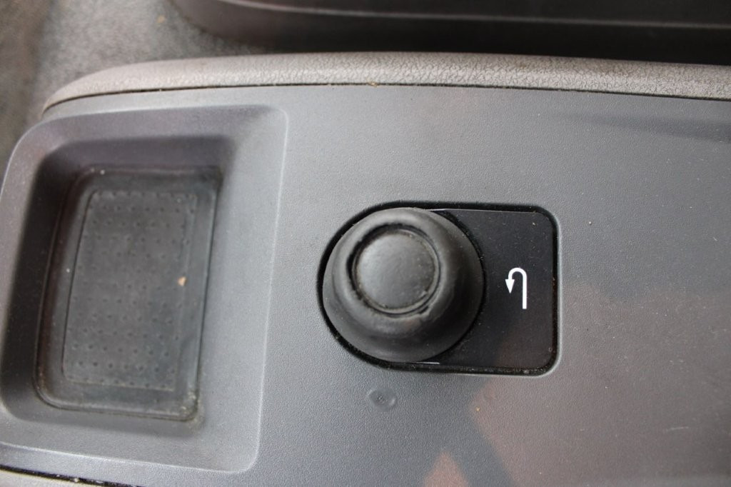 Тентованный грузовик DAF LF 260 FA: фото 13