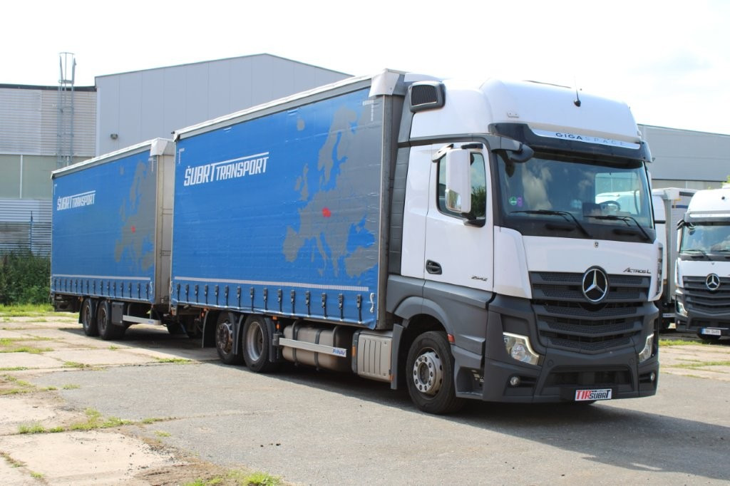 Mercedes-Benz Actros 2542 NAVIGACE + PANAV TVK 18 M (8,20m x 2,4 - Тентованный грузовик, Тентованный прицеп: фото 1 Mercedes-Benz Actros 2542 NAVIGACE + PANAV TVK 18 M (8,20m x 2,4 - Тентованный грузовик, Тентованный прицеп: фото 1