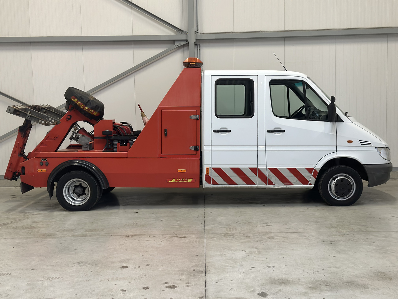 Mersedes Sprinter 413 - Эвакуатор: фото 4 Mersedes Sprinter 413 - Эвакуатор: фото 4