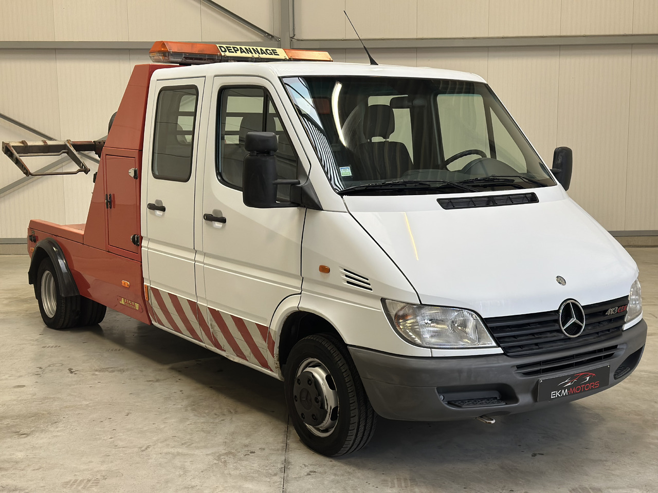 Mersedes Sprinter 413 - Эвакуатор: фото 3 Mersedes Sprinter 413 - Эвакуатор: фото 3