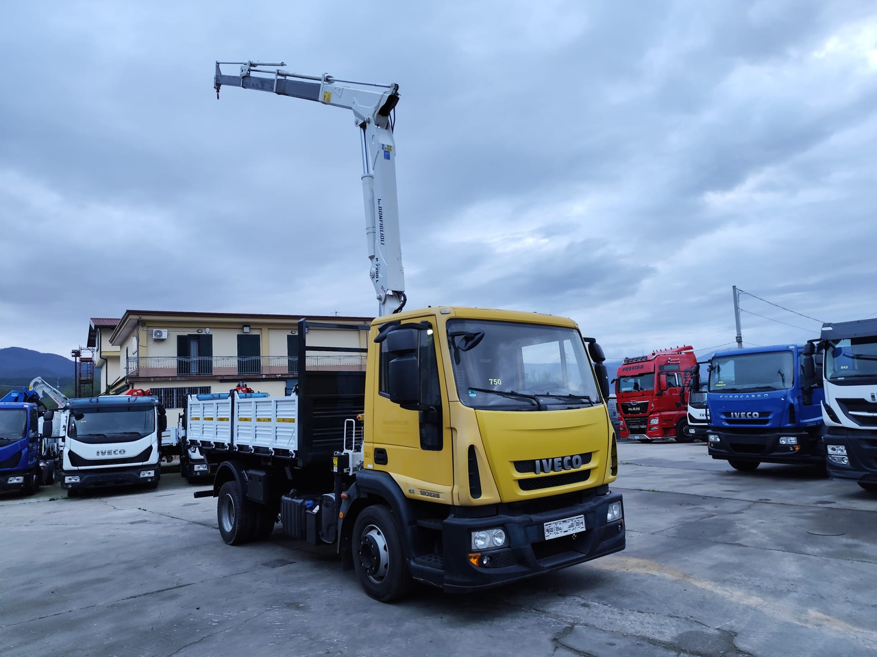 Автоманипулятор, Самосвал IVECO EUROCARGO 120E28P: фото 28 Автоманипулятор, Самосвал IVECO EUROCARGO 120E28P: фото 28