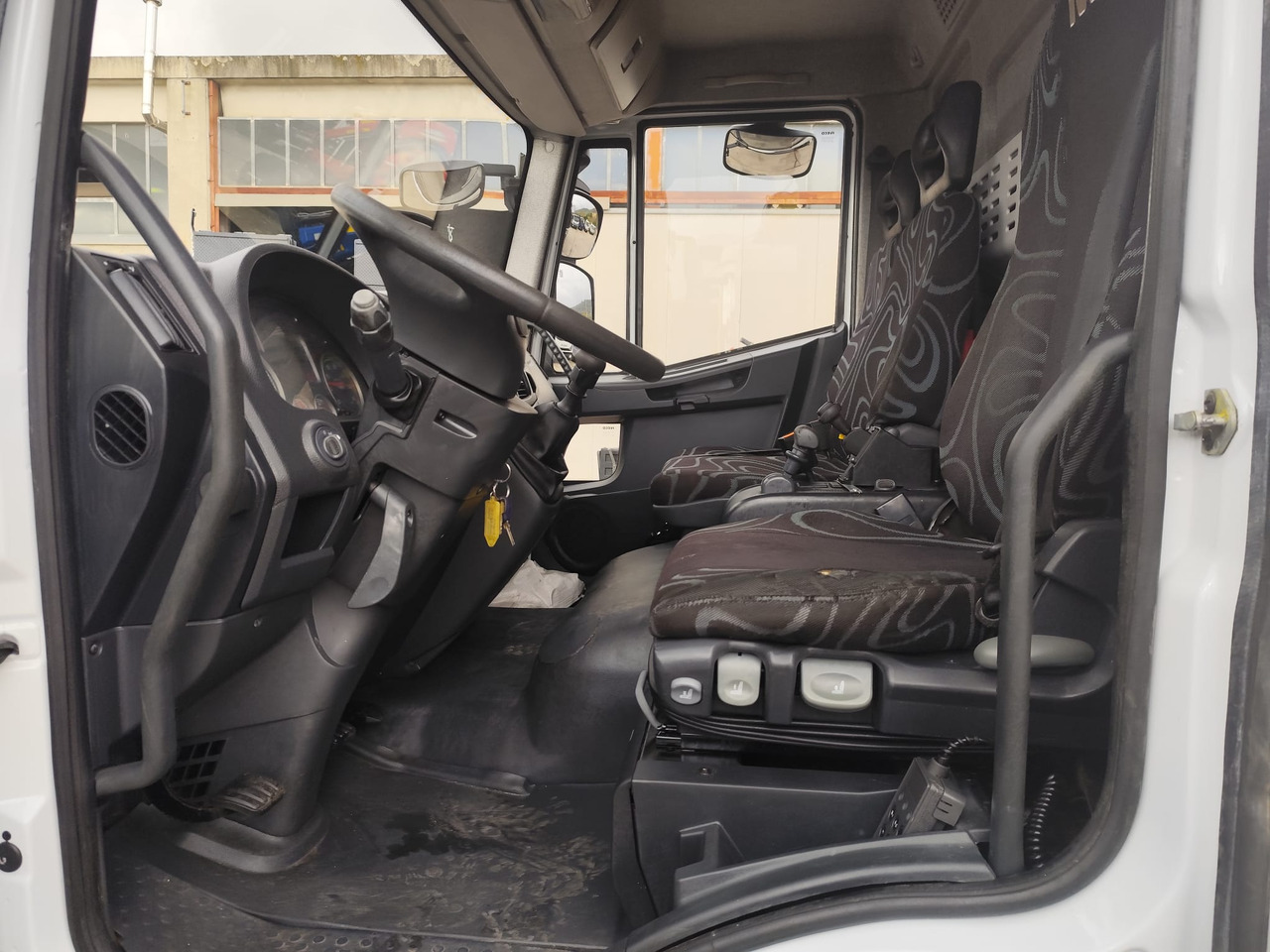 Автоманипулятор IVECO EUROCARGO 120E28P: фото 26