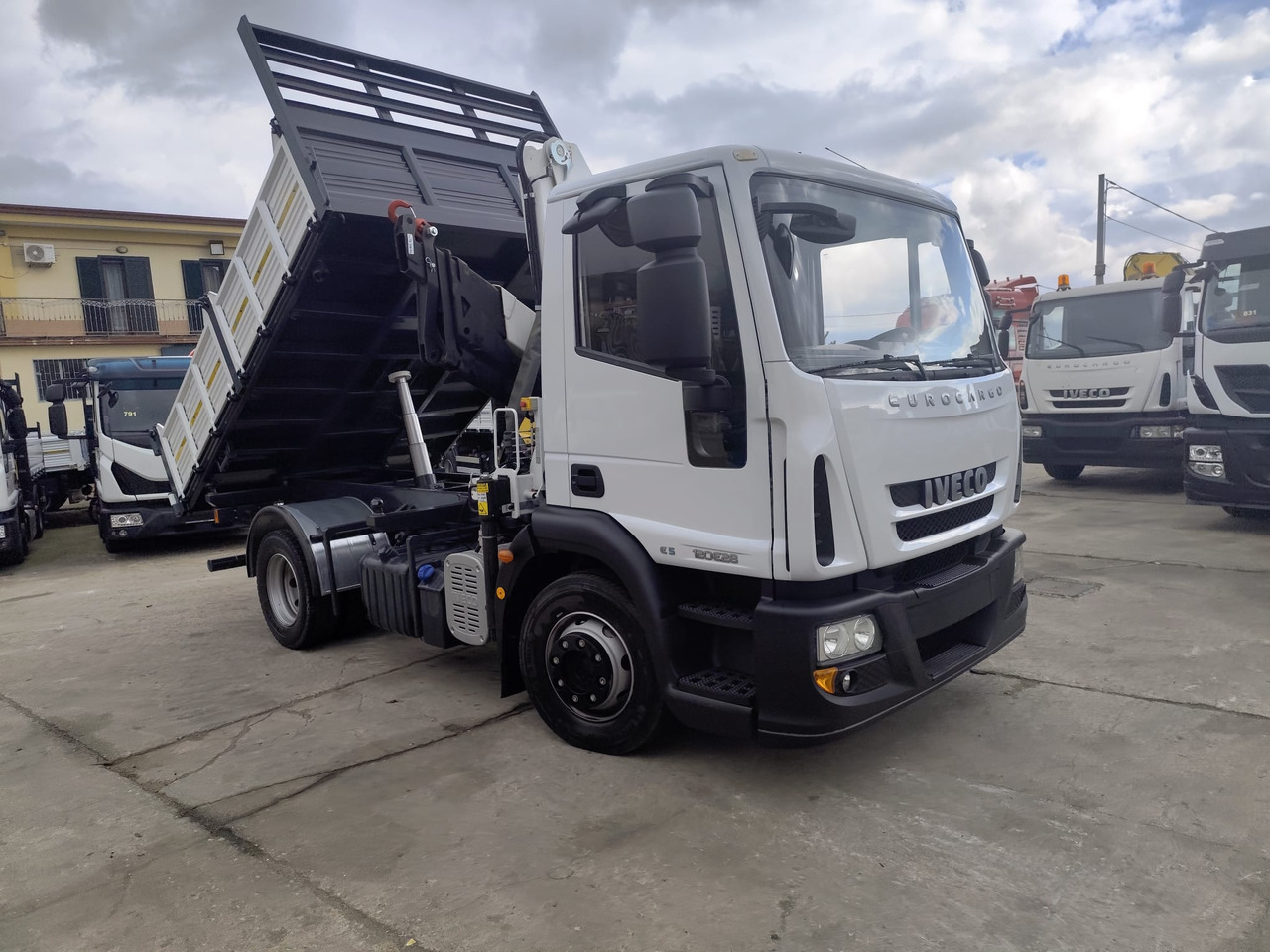 Автоманипулятор IVECO EUROCARGO 120E28P: фото 31