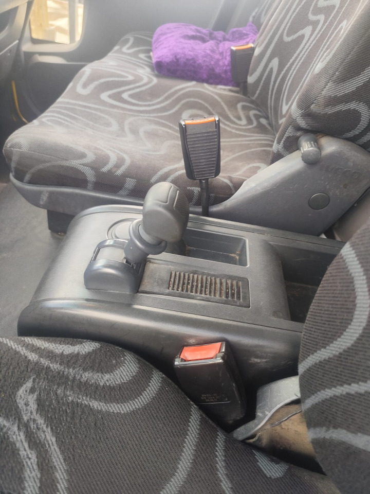 IVECO EUROCARGO 120E28P - Грузовик-шасси: фото 3 IVECO EUROCARGO 120E28P - Грузовик-шасси: фото 3