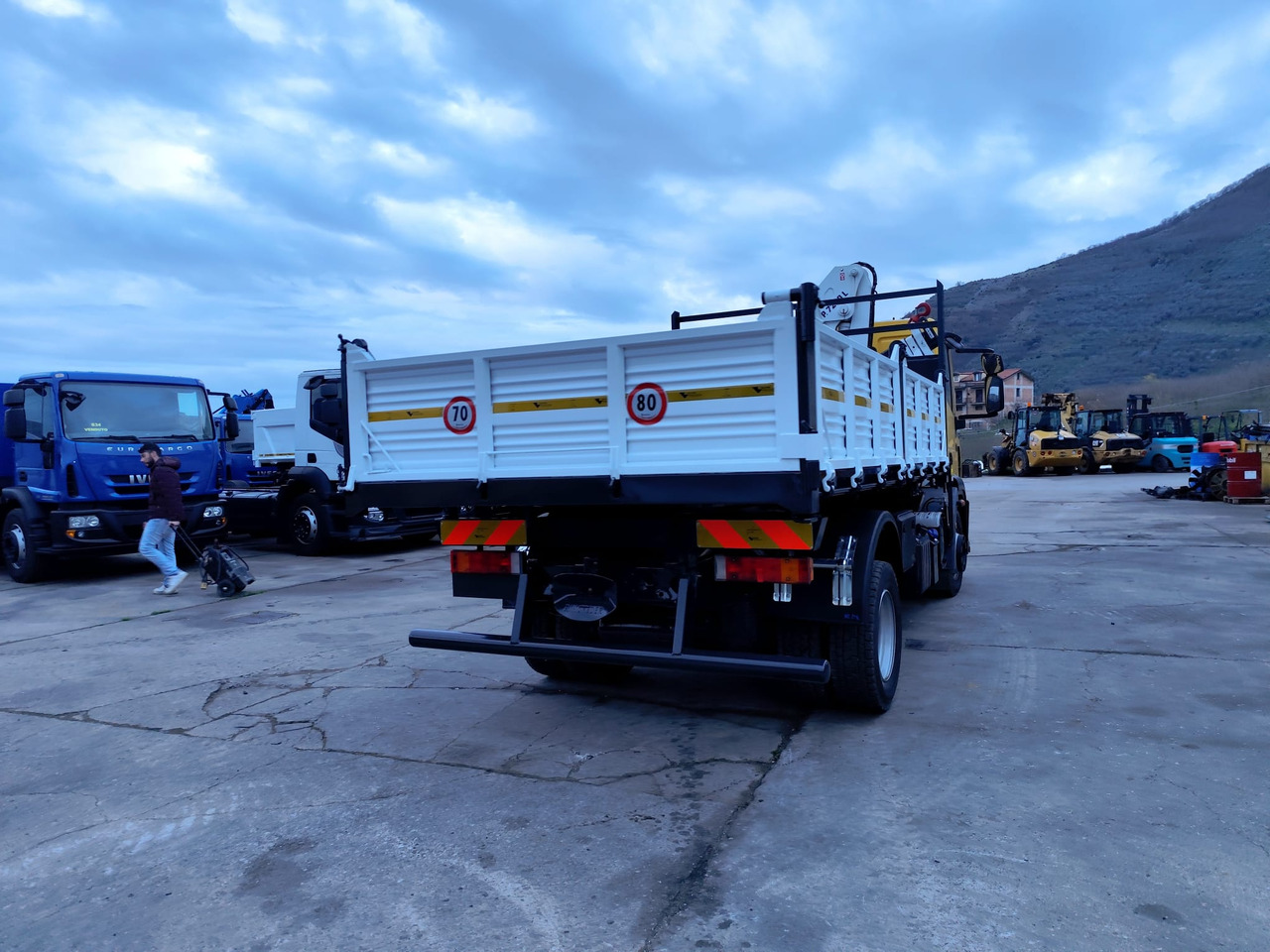 Автоманипулятор, Самосвал IVECO EUROCARGO 120E28P: фото 39 Автоманипулятор, Самосвал IVECO EUROCARGO 120E28P: фото 39