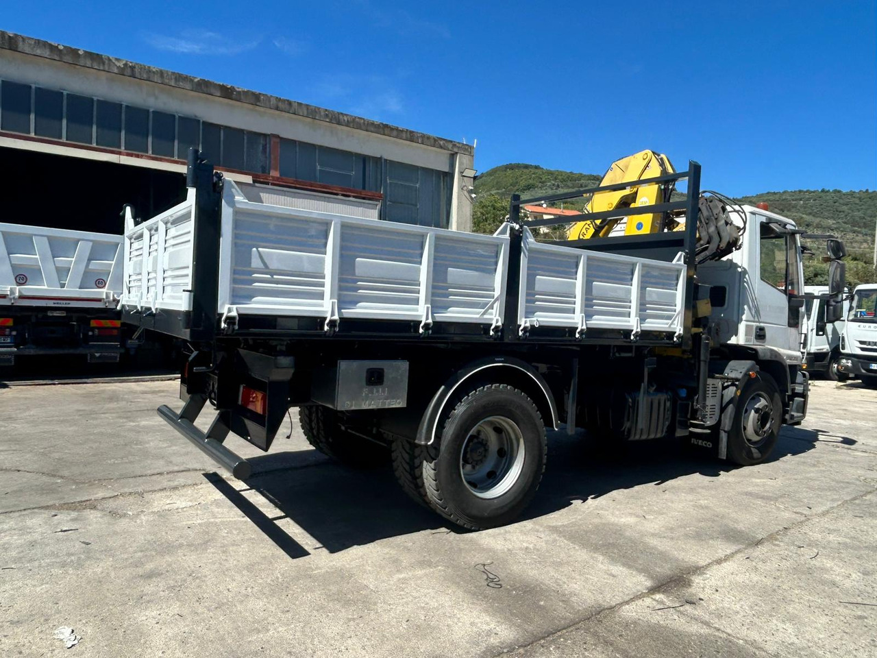 IVECO EUROCARGO 160E28 - Автоманипулятор, Самосвал: фото 5 IVECO EUROCARGO 160E28 - Автоманипулятор, Самосвал: фото 5