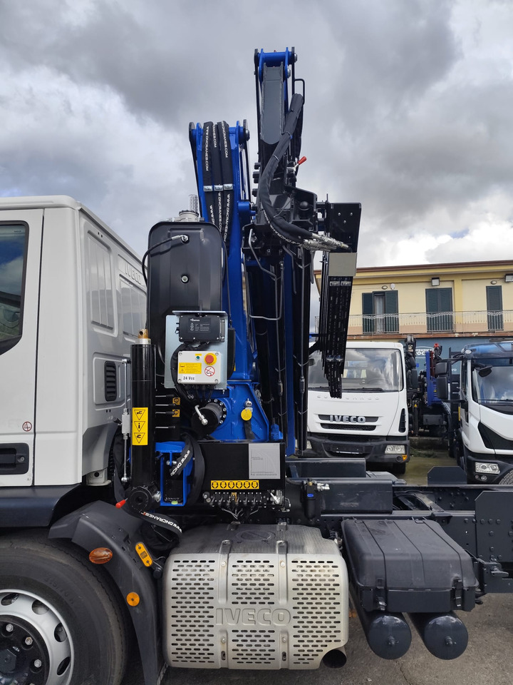IVECO EUROCARGO 180-320 - Самосвал, Автоманипулятор: фото 5 IVECO EUROCARGO 180-320 - Самосвал, Автоманипулятор: фото 5