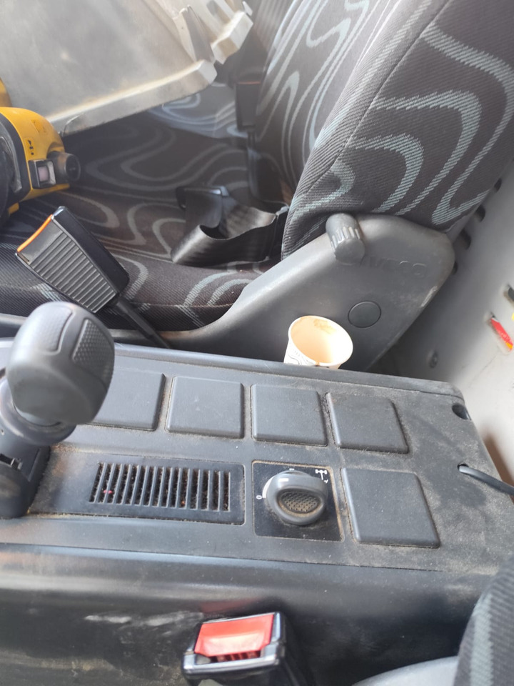 IVECO EUROCARGO 180E25 - Автоманипулятор, Автоманипулятор: фото 5 IVECO EUROCARGO 180E25 - Автоманипулятор, Автоманипулятор: фото 5