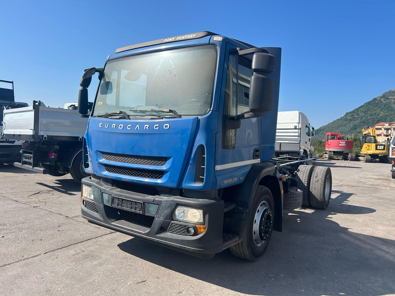 IVECO EUROCARGO 190EL28 - Грузовик-шасси: фото 3 IVECO EUROCARGO 190EL28 - Грузовик-шасси: фото 3