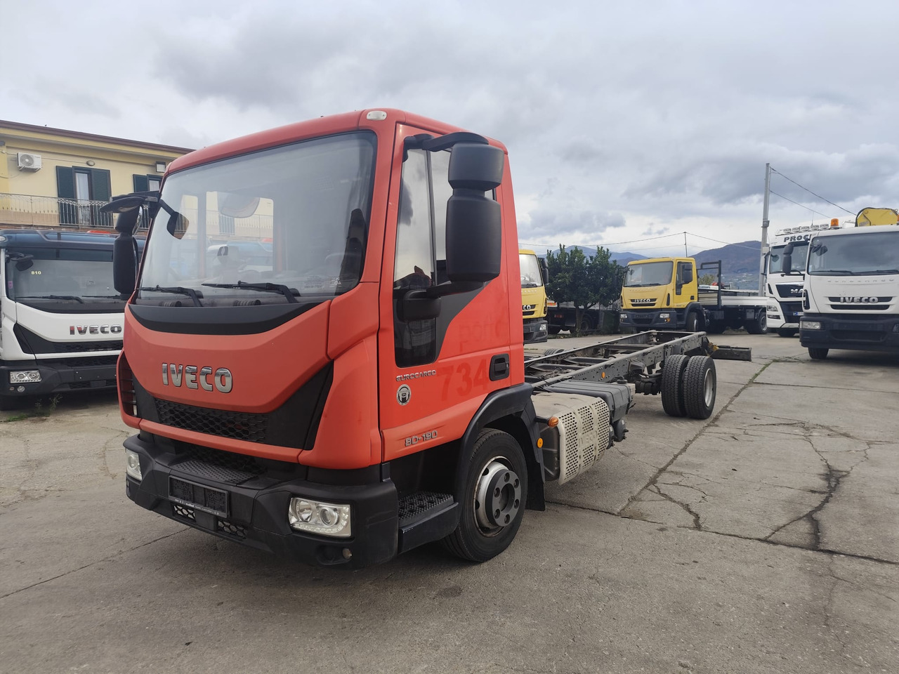 IVECO EUROCARGO 80-190 - Грузовик-шасси: фото 4 IVECO EUROCARGO 80-190 - Грузовик-шасси: фото 4