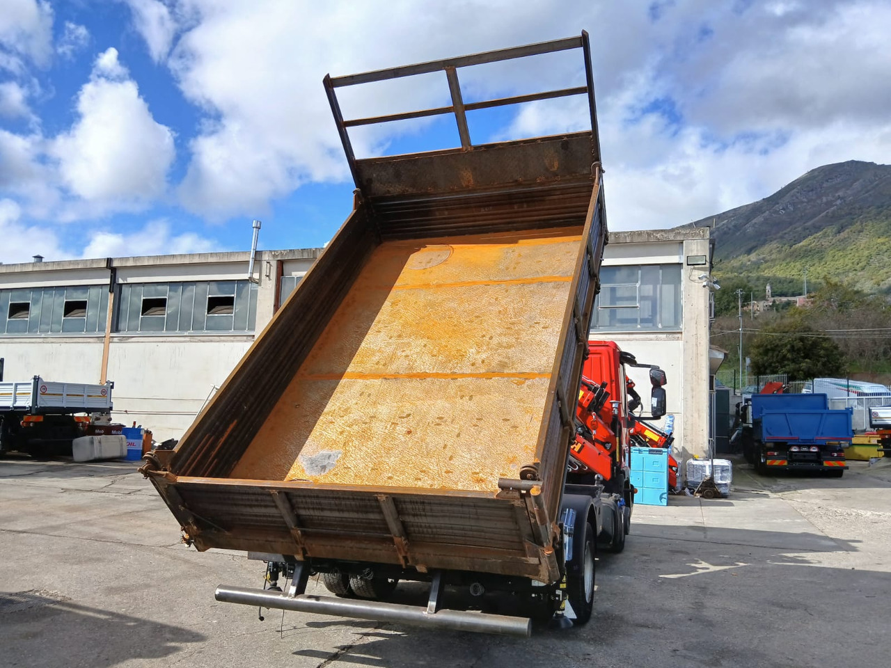 IVECO EUROCARGO 80-190 - Автоманипулятор: фото 5 IVECO EUROCARGO 80-190 - Автоманипулятор: фото 5