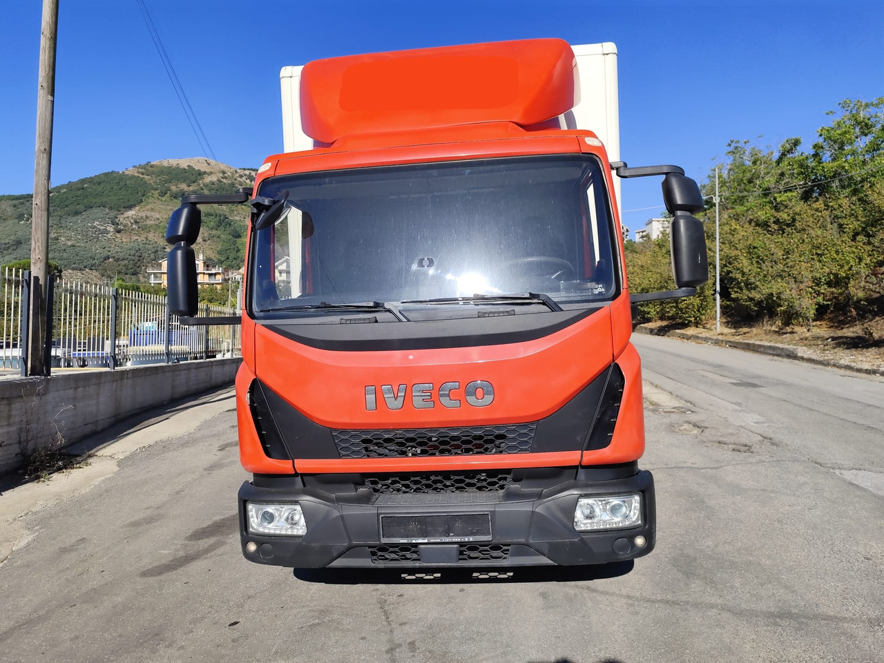IVECO EUROCARGO 80-190 - Грузовик-шасси: фото 5 IVECO EUROCARGO 80-190 - Грузовик-шасси: фото 5
