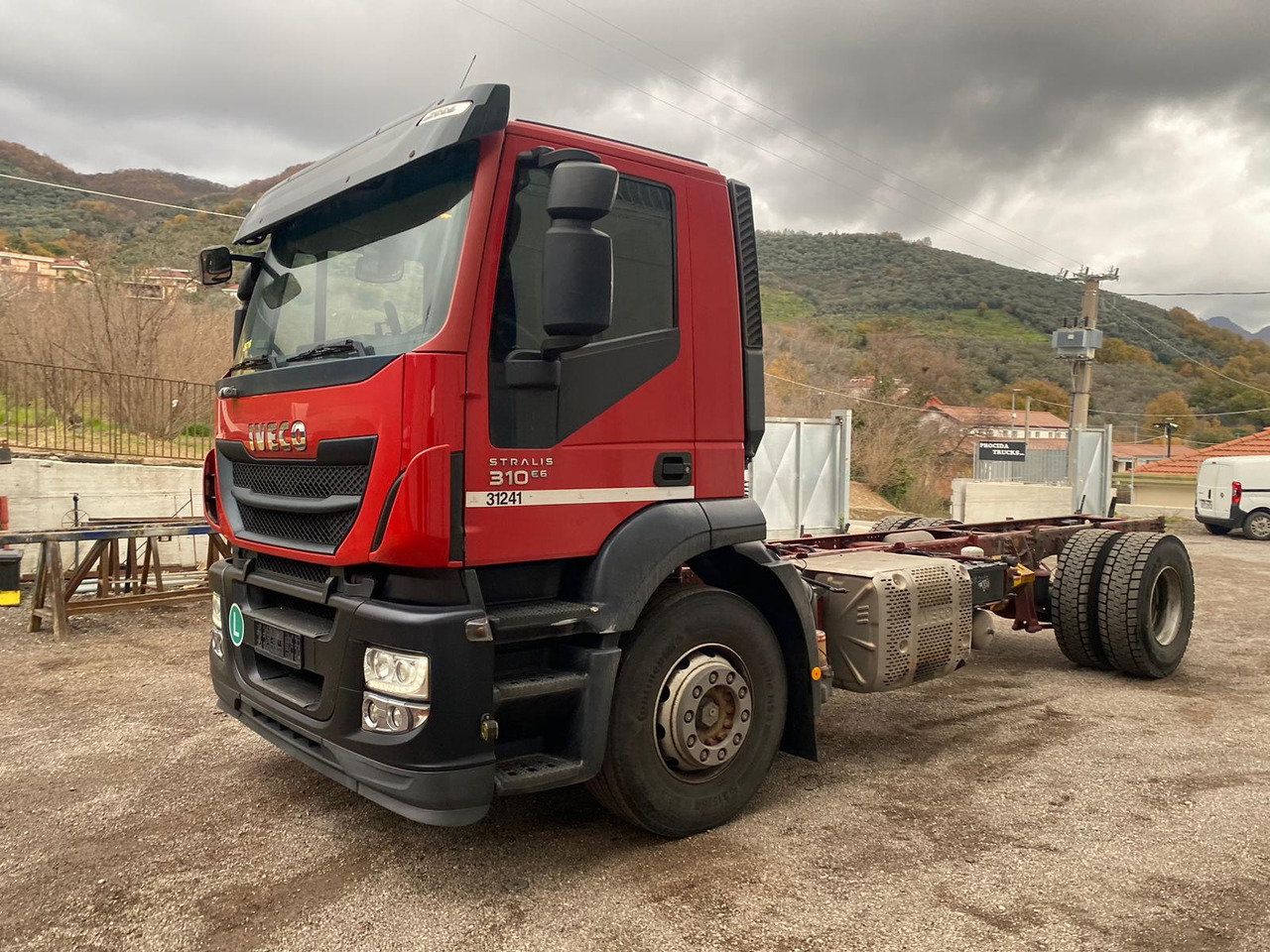 IVECO STRALIS 190S31 - Грузовик-шасси: фото 1 IVECO STRALIS 190S31 - Грузовик-шасси: фото 1