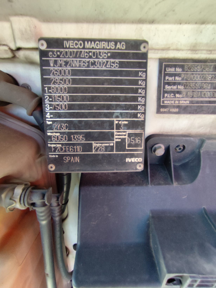 IVECO STRALIS AD 260S31 - Грузовик-шасси: фото 4 IVECO STRALIS AD 260S31 - Грузовик-шасси: фото 4