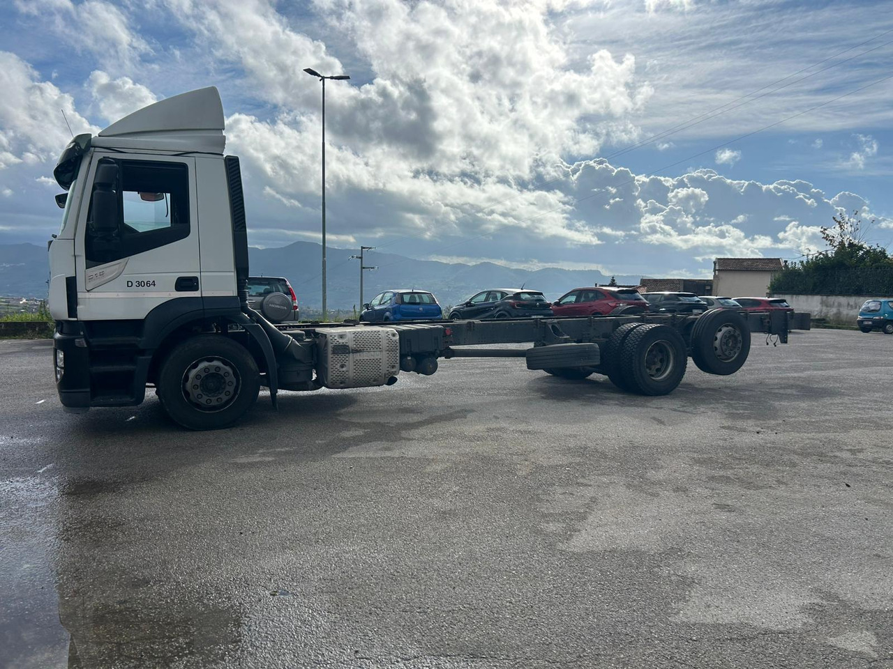 IVECO STRALIS AD 260S31 XP - Грузовик-шасси: фото 2 IVECO STRALIS AD 260S31 XP - Грузовик-шасси: фото 2