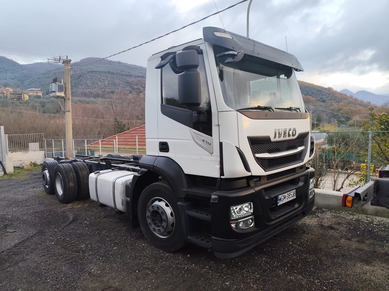 IVECO STRALIS AD 260S31 XP - Грузовик-шасси: фото 1 IVECO STRALIS AD 260S31 XP - Грузовик-шасси: фото 1