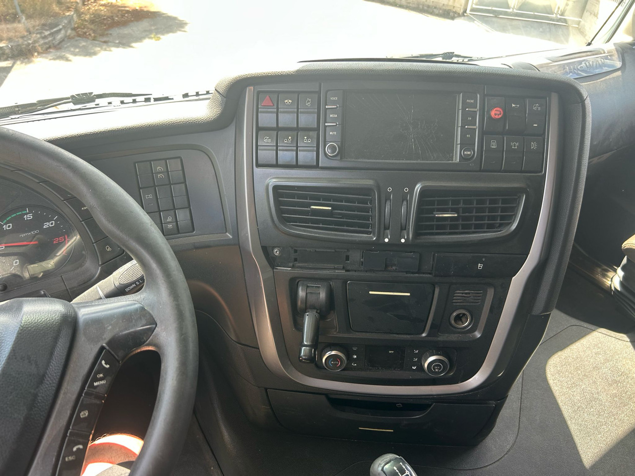 IVECO STRALIS AS 260S46 - Грузовик бортовой/ Платформа: фото 3 IVECO STRALIS AS 260S46 - Грузовик бортовой/ Платформа: фото 3