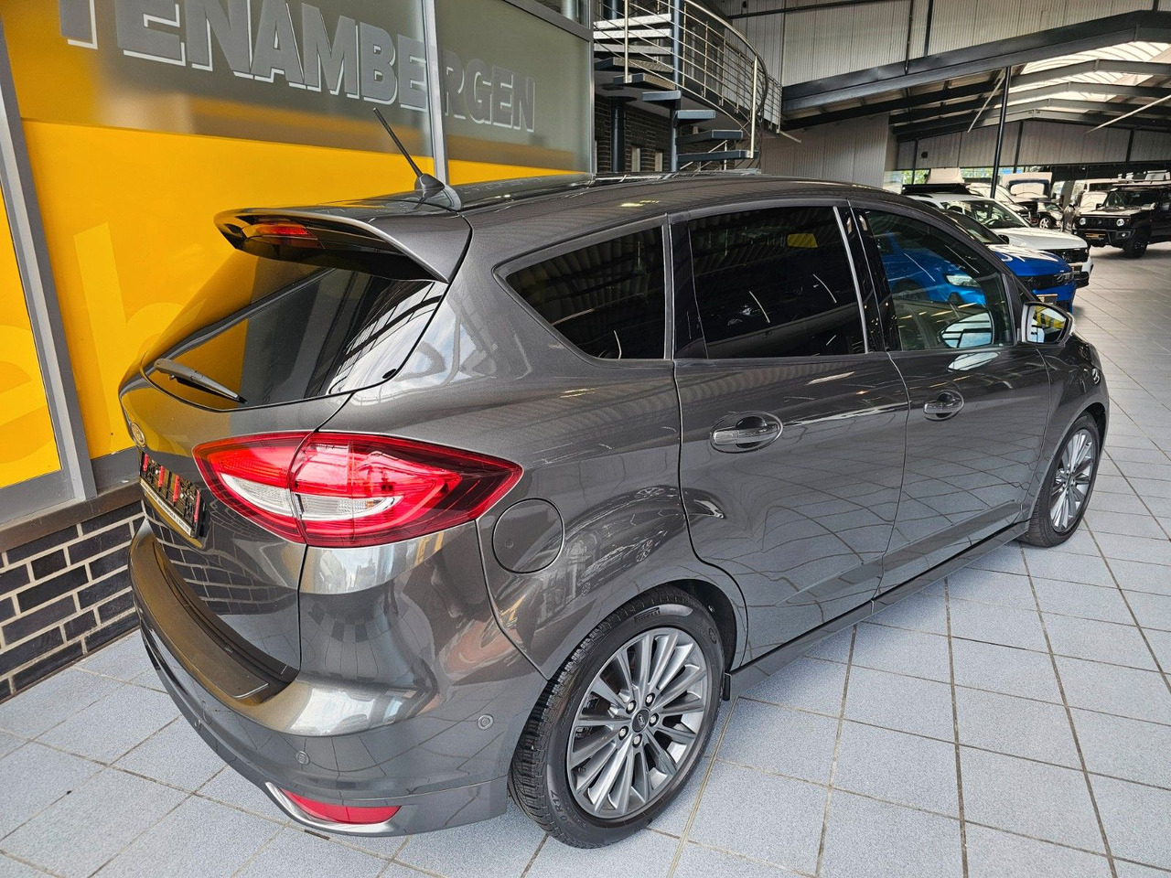 Ford C-MAX 1.5 Sport Automatik Bi-Xenon Navi Standhzg - Пассажирский фургон: фото 3 Ford C-MAX 1.5 Sport Automatik Bi-Xenon Navi Standhzg - Пассажирский фургон: фото 3