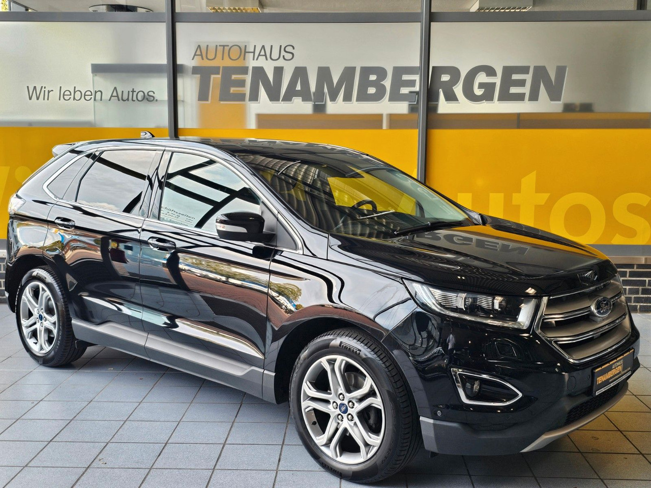 Ford Edge Titanium 4x4 AHK ACC SchiebeDach Navi LED - Внедорожник: фото 1 Ford Edge Titanium 4x4 AHK ACC SchiebeDach Navi LED - Внедорожник: фото 1