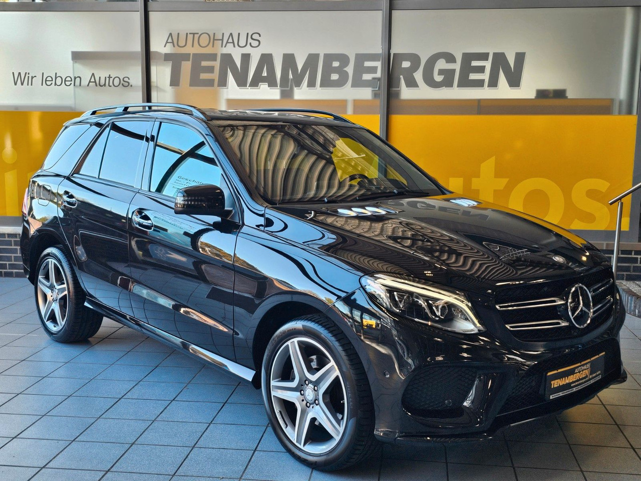 Mercedes-Benz GLE 350 d 4Matic AMG Line - Внедорожник: фото 1 Mercedes-Benz GLE 350 d 4Matic AMG Line - Внедорожник: фото 1