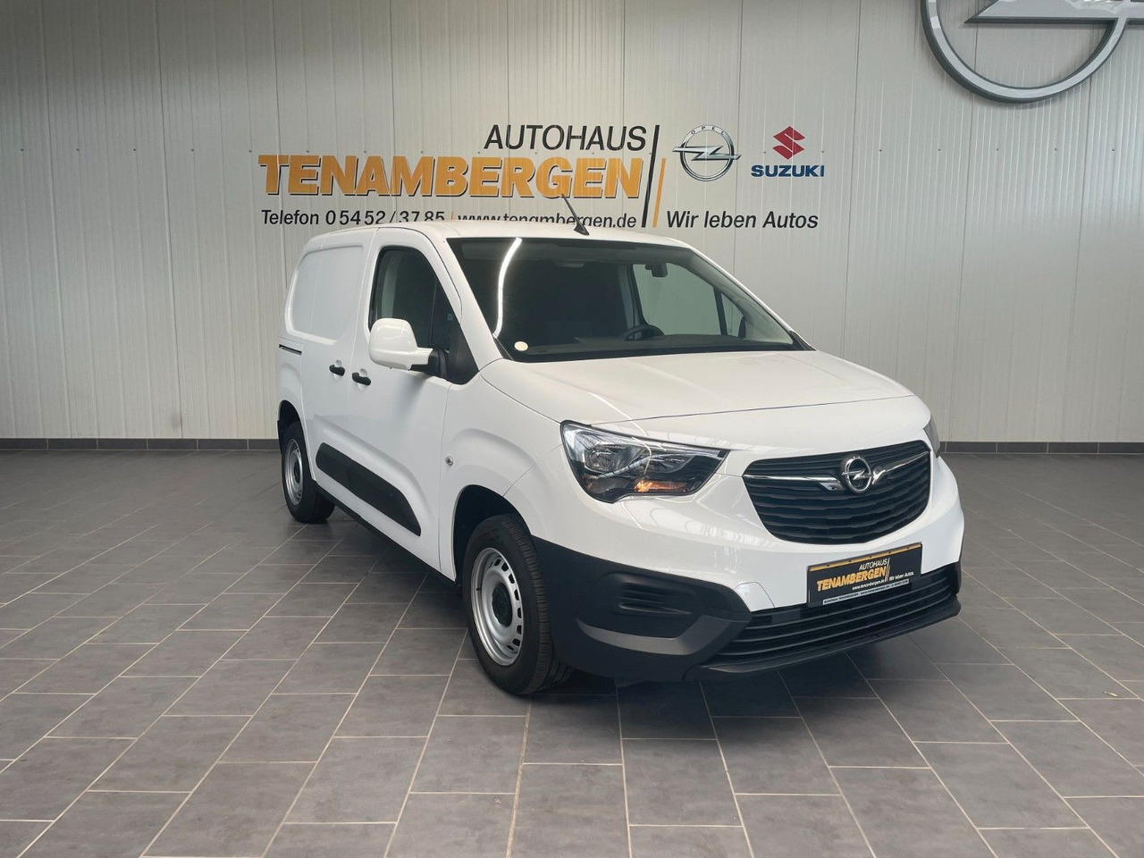 Opel Combo Cargo 3-Sitzer Klima Bluetooth PDC AHK - Легковой фургон: фото 1 Opel Combo Cargo 3-Sitzer Klima Bluetooth PDC AHK - Легковой фургон: фото 1