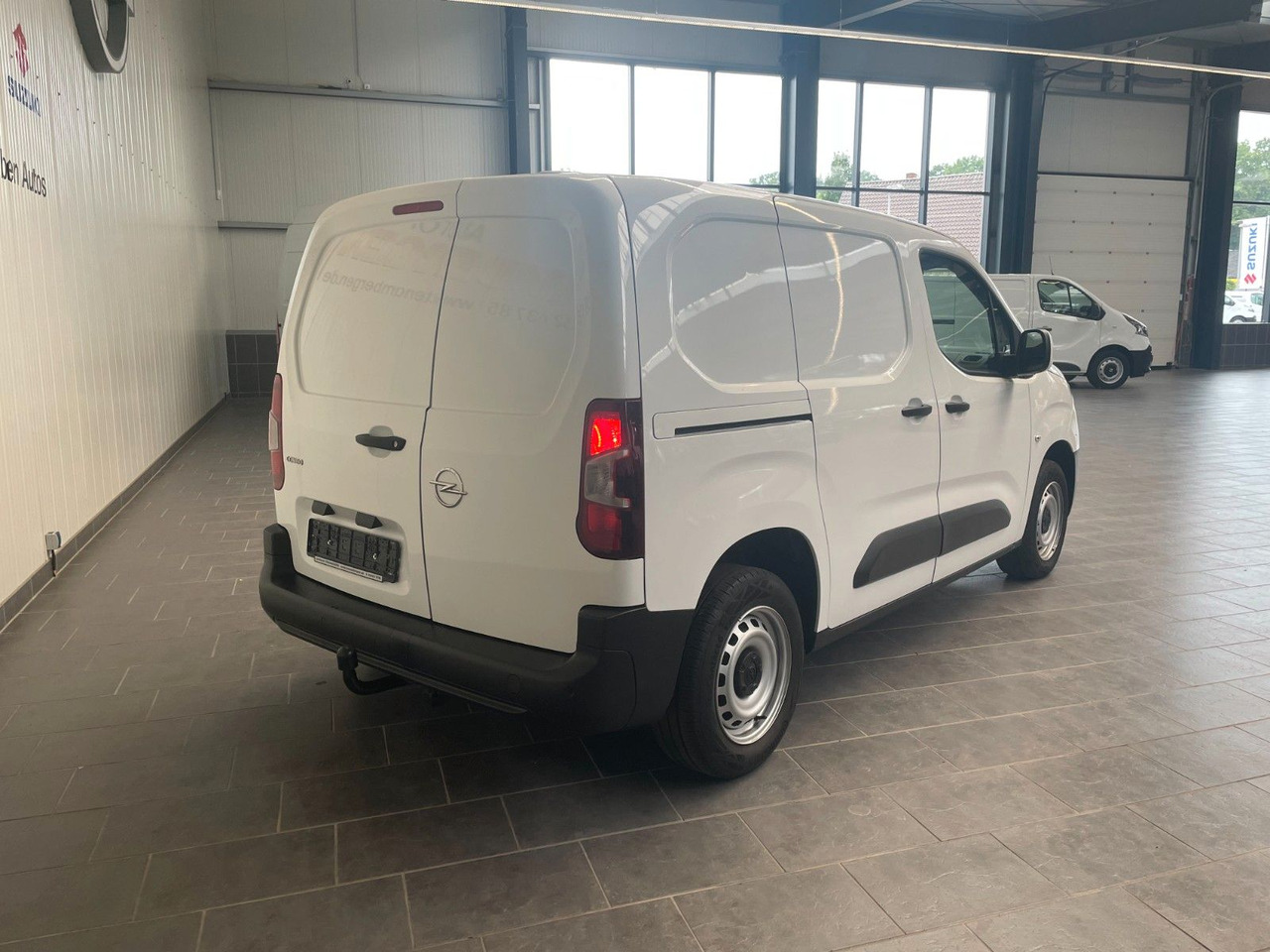 Opel Combo Cargo 3-Sitzer Klima Bluetooth PDC AHK - Легковой фургон: фото 3 Opel Combo Cargo 3-Sitzer Klima Bluetooth PDC AHK - Легковой фургон: фото 3