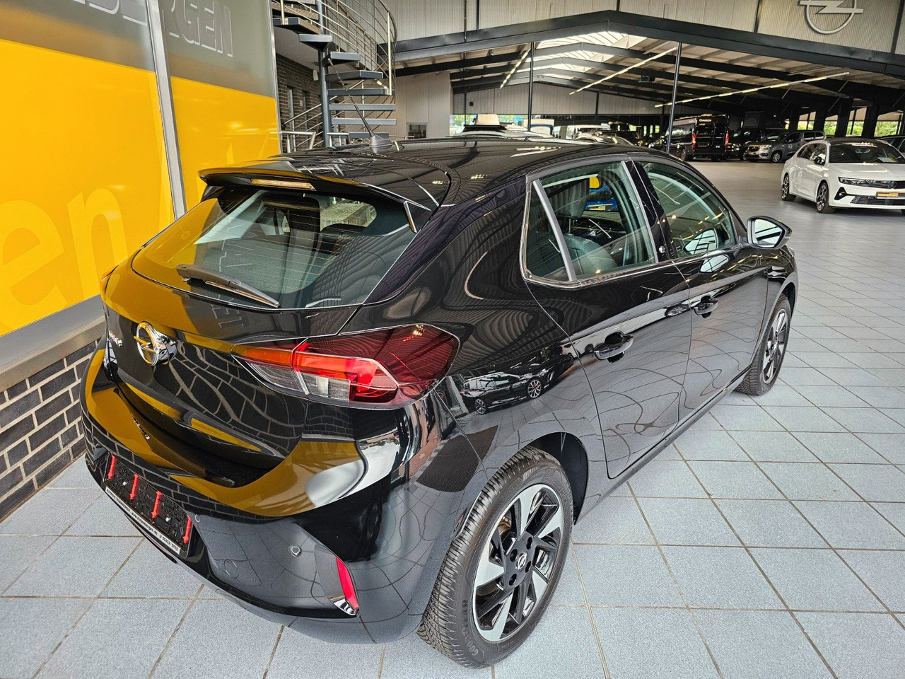 Opel Corsa F e Elegance Navi Pro SHZ LED 50KW DAB - Легковой автомобиль: фото 3 Opel Corsa F e Elegance Navi Pro SHZ LED 50KW DAB - Легковой автомобиль: фото 3