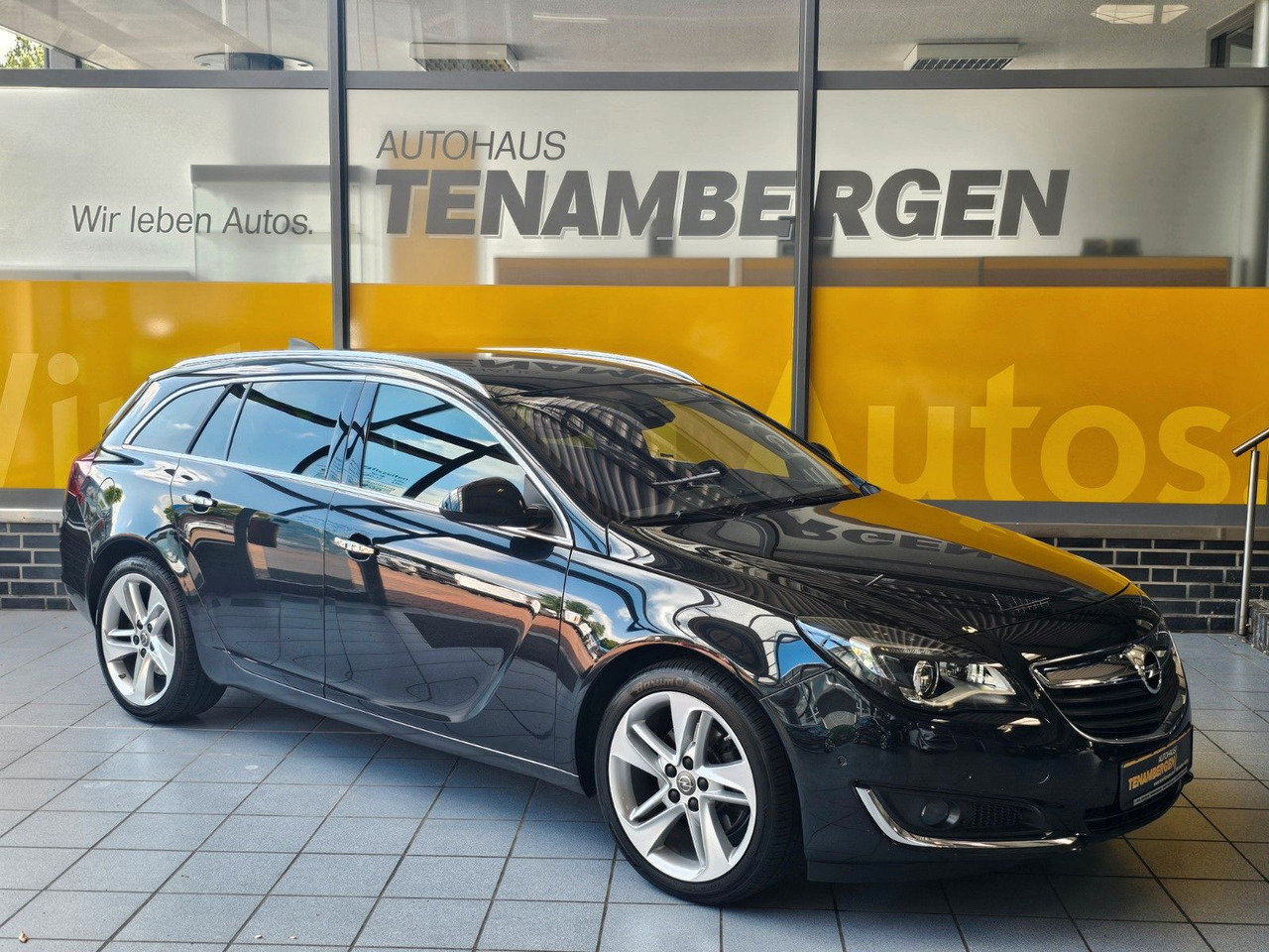 Opel Insignia A Business Innovation AHK ACC Leder Nav - Легковой автомобиль: фото 1 Opel Insignia A Business Innovation AHK ACC Leder Nav - Легковой автомобиль: фото 1