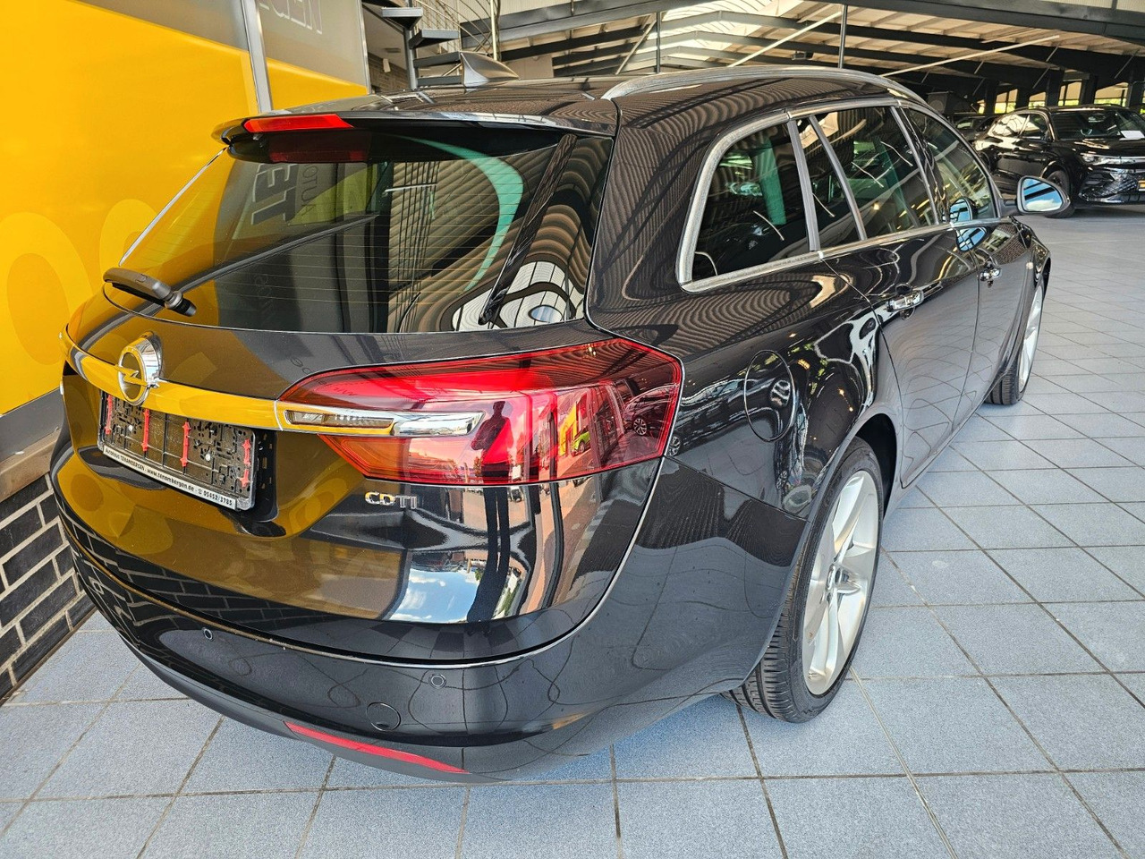 Opel Insignia A Business Innovation AHK ACC Leder Nav - Легковой автомобиль: фото 4 Opel Insignia A Business Innovation AHK ACC Leder Nav - Легковой автомобиль: фото 4