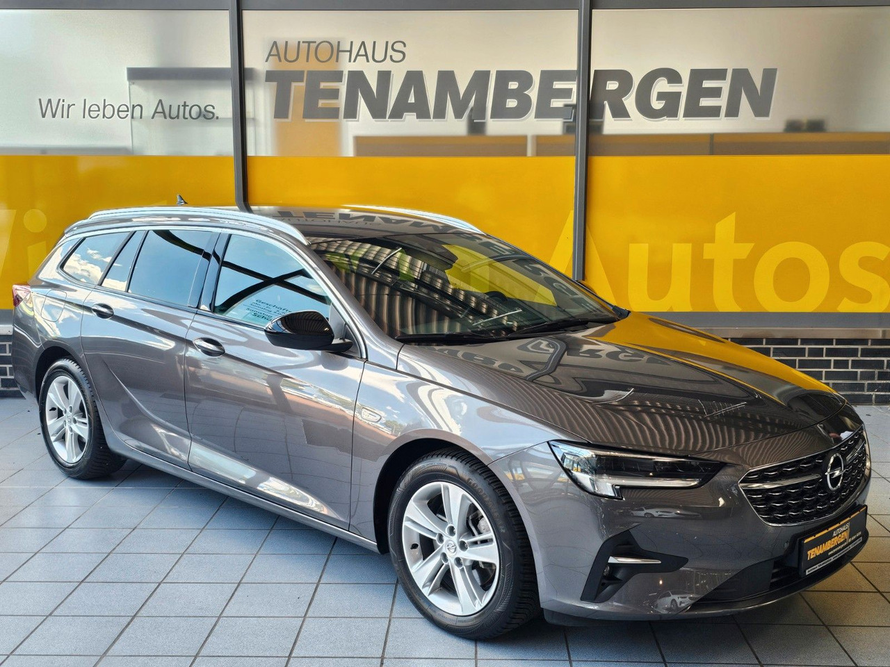 Opel Insignia B ST Business IntelliLux LED Tot Winkel - Легковой автомобиль: фото 1 Opel Insignia B ST Business IntelliLux LED Tot Winkel - Легковой автомобиль: фото 1