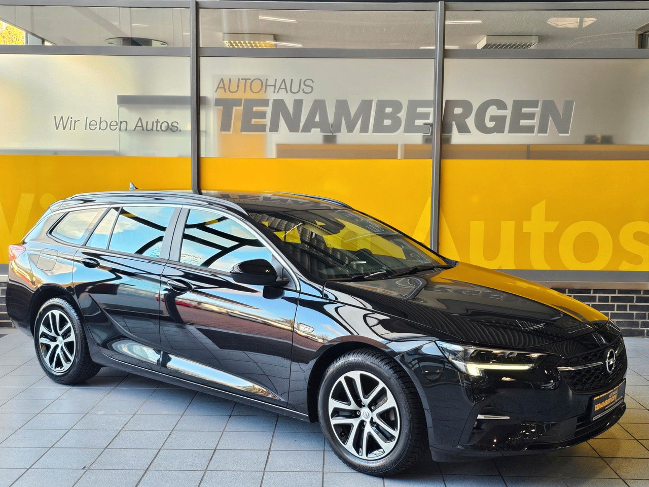 Opel Insignia B ST SHZ LHzg Carplay PDC Spurassistent - Универсал: фото 1 Opel Insignia B ST SHZ LHzg Carplay PDC Spurassistent - Универсал: фото 1