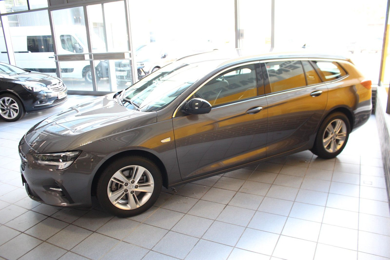 Opel Insignia B Sports Tourer Elegance Massage AHK AC - Универсал: фото 4 Opel Insignia B Sports Tourer Elegance Massage AHK AC - Универсал: фото 4