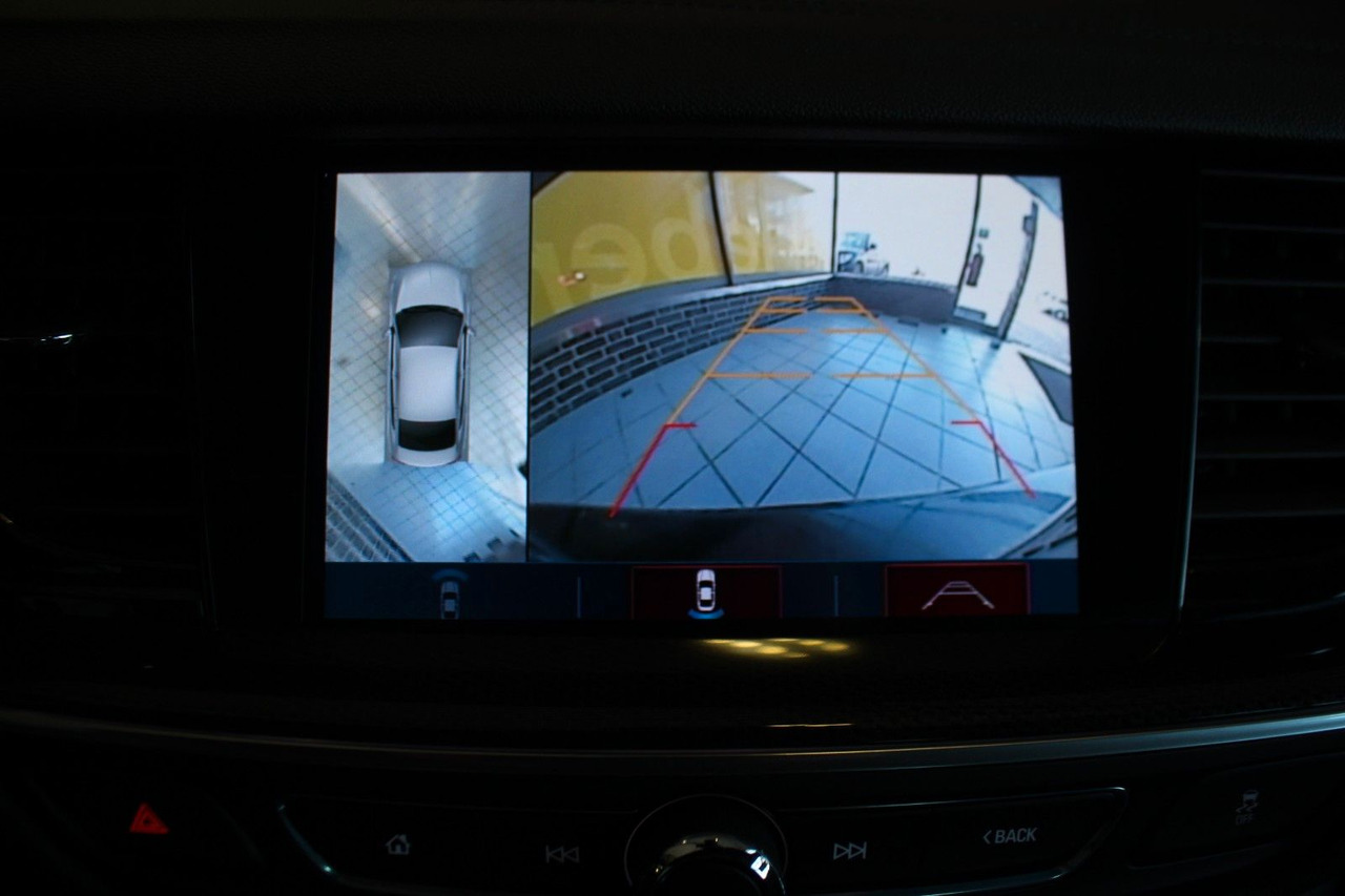 Универсал Opel Insignia B Sports Tourer GSi 4x4 Massage Bose: фото 10