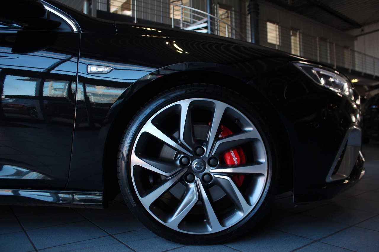 Универсал Opel Insignia B Sports Tourer GSi 4x4 Massage Bose: фото 13