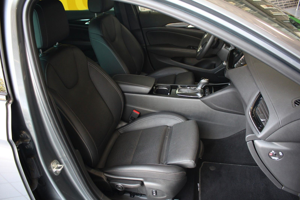 Легковой автомобиль Opel Insignia B Sports Tourer Ultimate 4x4 OPC AHK: фото 9