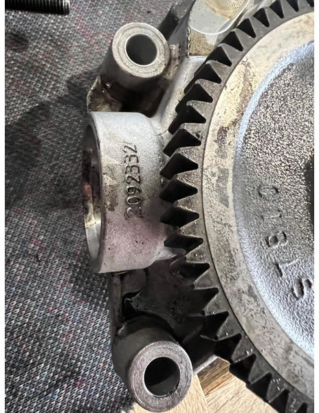 Scania R580 - Масляный насос: фото 5 Scania R580 - Масляный насос: фото 5