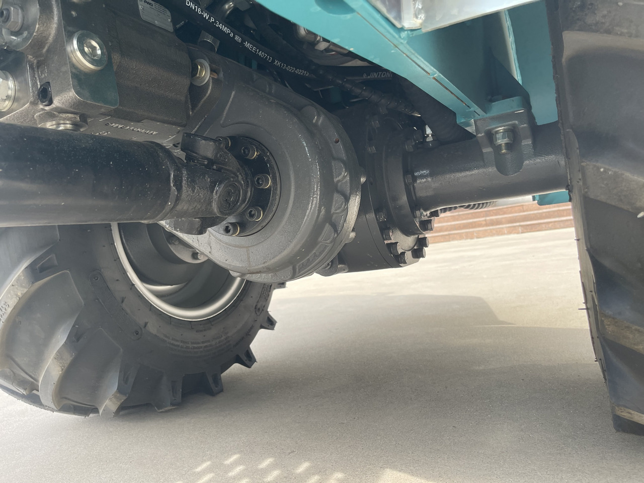 MEGALOAD Free Shipping Wheel Loader JCB 1 ton CE/EURO5 Kubota Engine Articulated AK1100 - Колёсный погрузчик: фото 5 MEGALOAD Free Shipping Wheel Loader JCB 1 ton CE/EURO5 Kubota Engine Articulated AK1100 - Колёсный погрузчик: фото 5