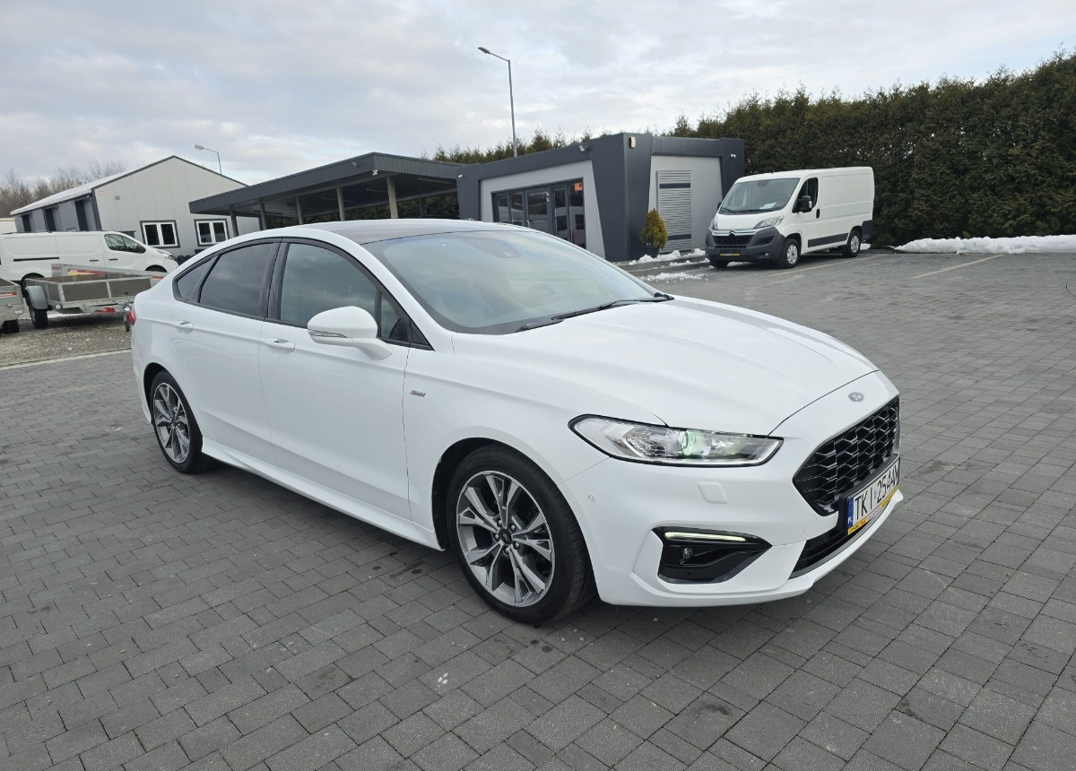 Ford Mondeo Serwisowany Jak Nowy Bezwypadkowy - Седан: фото 3 Ford Mondeo Serwisowany Jak Nowy Bezwypadkowy - Седан: фото 3