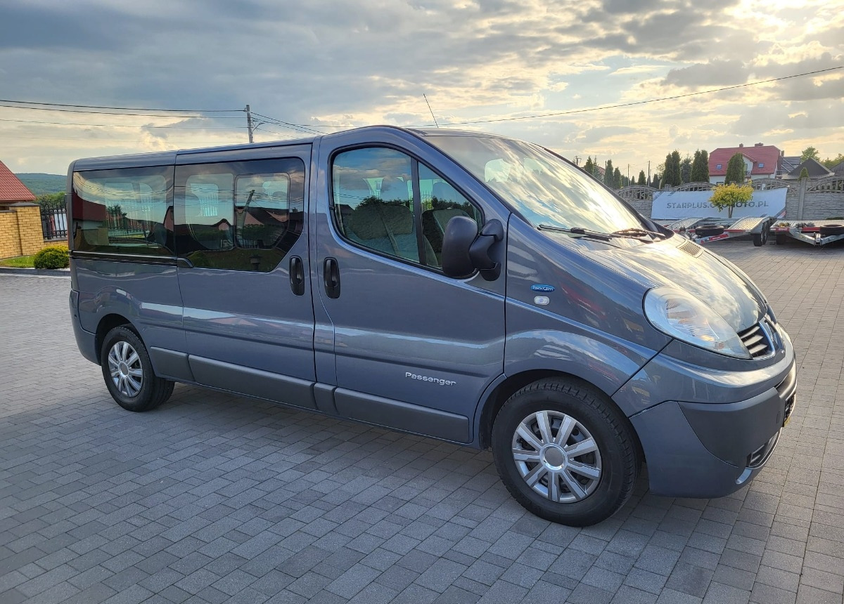 Микроавтобус, Пассажирский фургон Renault Trafic 9 -osobowy Salon Polska I właściciel Bezwypadkowy Lakier: фото 9