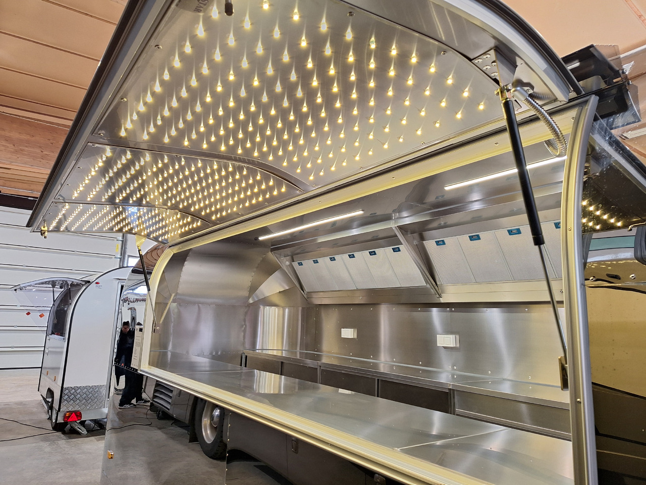 Deli Star Trailer American 4000 - EU standards - Торговый прицеп: фото 2 Deli Star Trailer American 4000 - EU standards - Торговый прицеп: фото 2