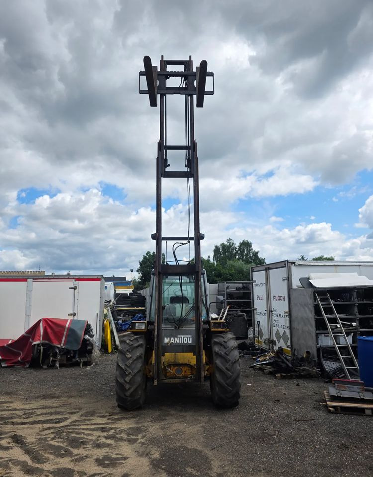 Manitou M26.4 Terenowy 4x4 5,5m - Внедорожный погрузчик: фото 1 Manitou M26.4 Terenowy 4x4 5,5m - Внедорожный погрузчик: фото 1