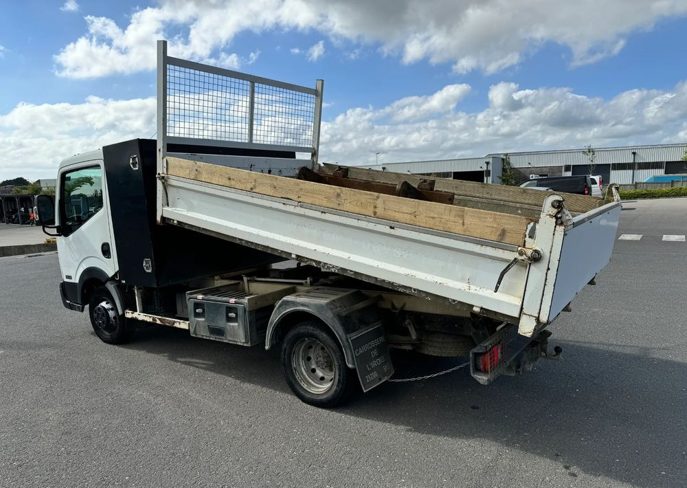 Nissan NT400 - Самосвал: фото 3 Nissan NT400 - Самосвал: фото 3