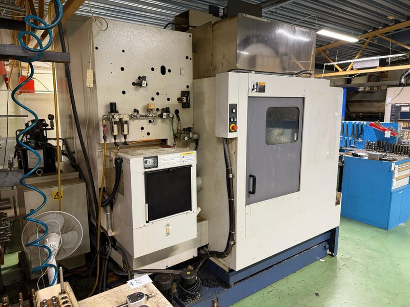 Mori Seiki SV500 - Металлообрабатывающий станок: фото 3 Mori Seiki SV500 - Металлообрабатывающий станок: фото 3
